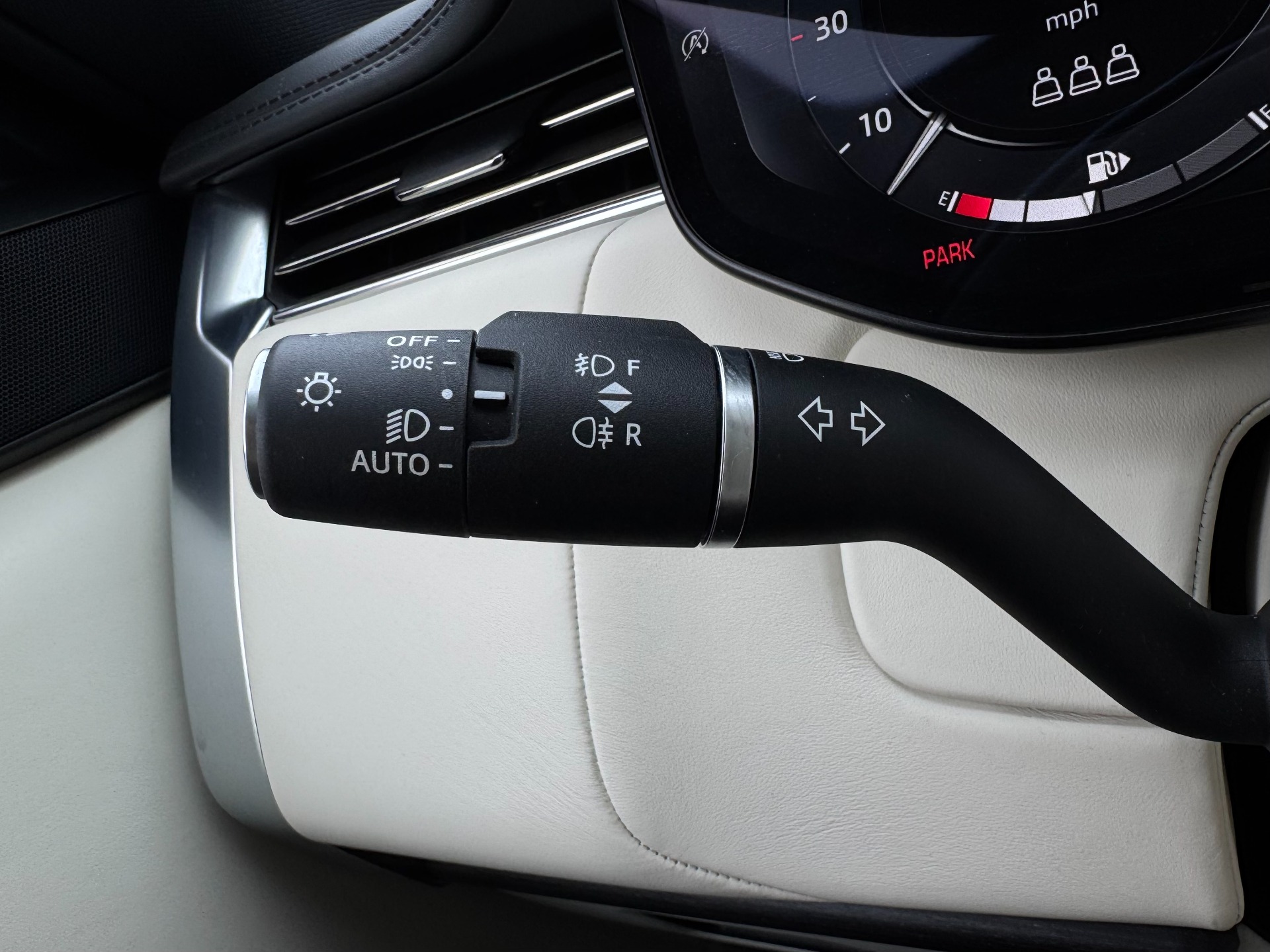 2024 Land Rover Range Rover SE - Photo 58