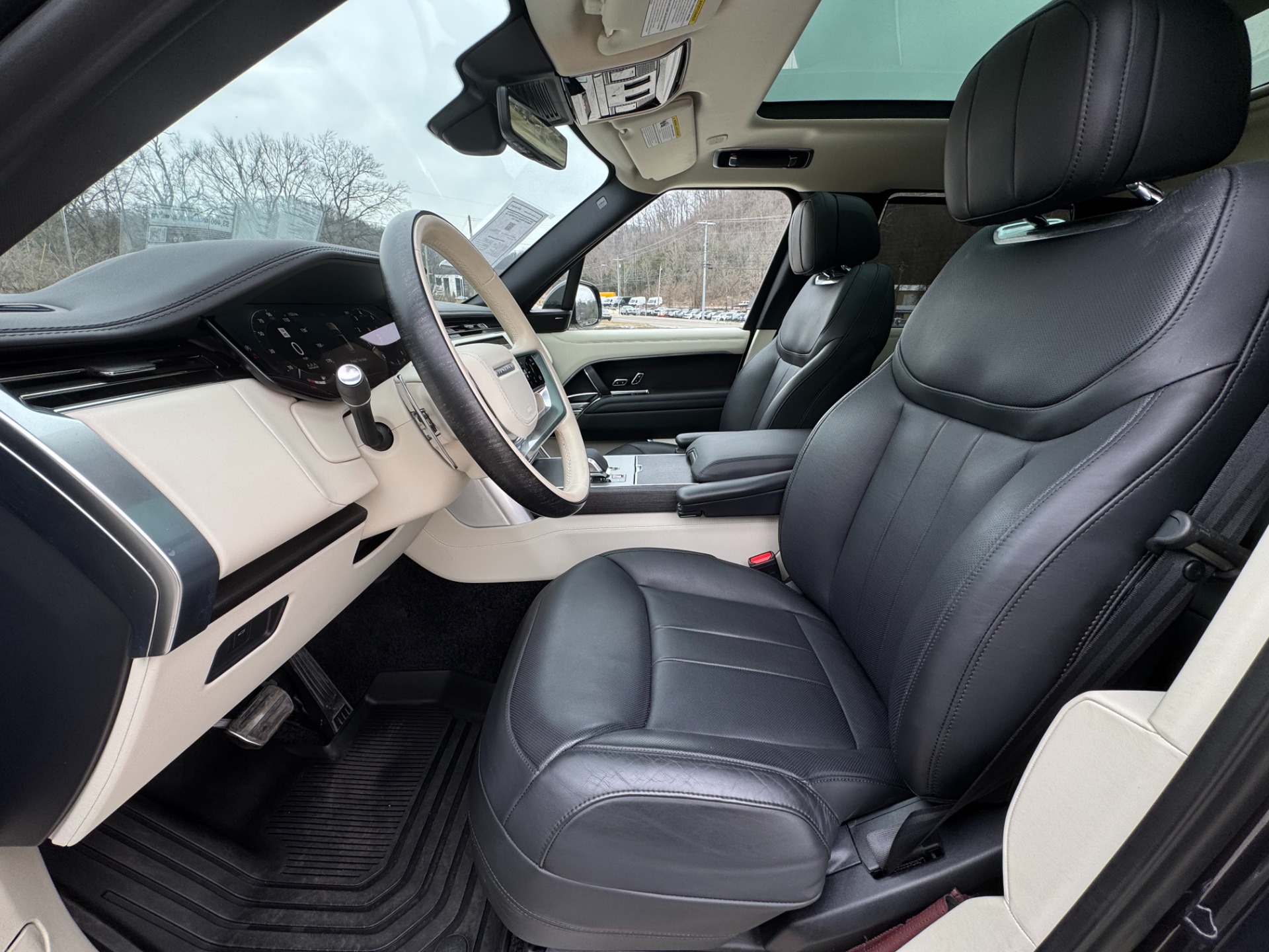 2024 Land Rover Range Rover SE - Photo 9