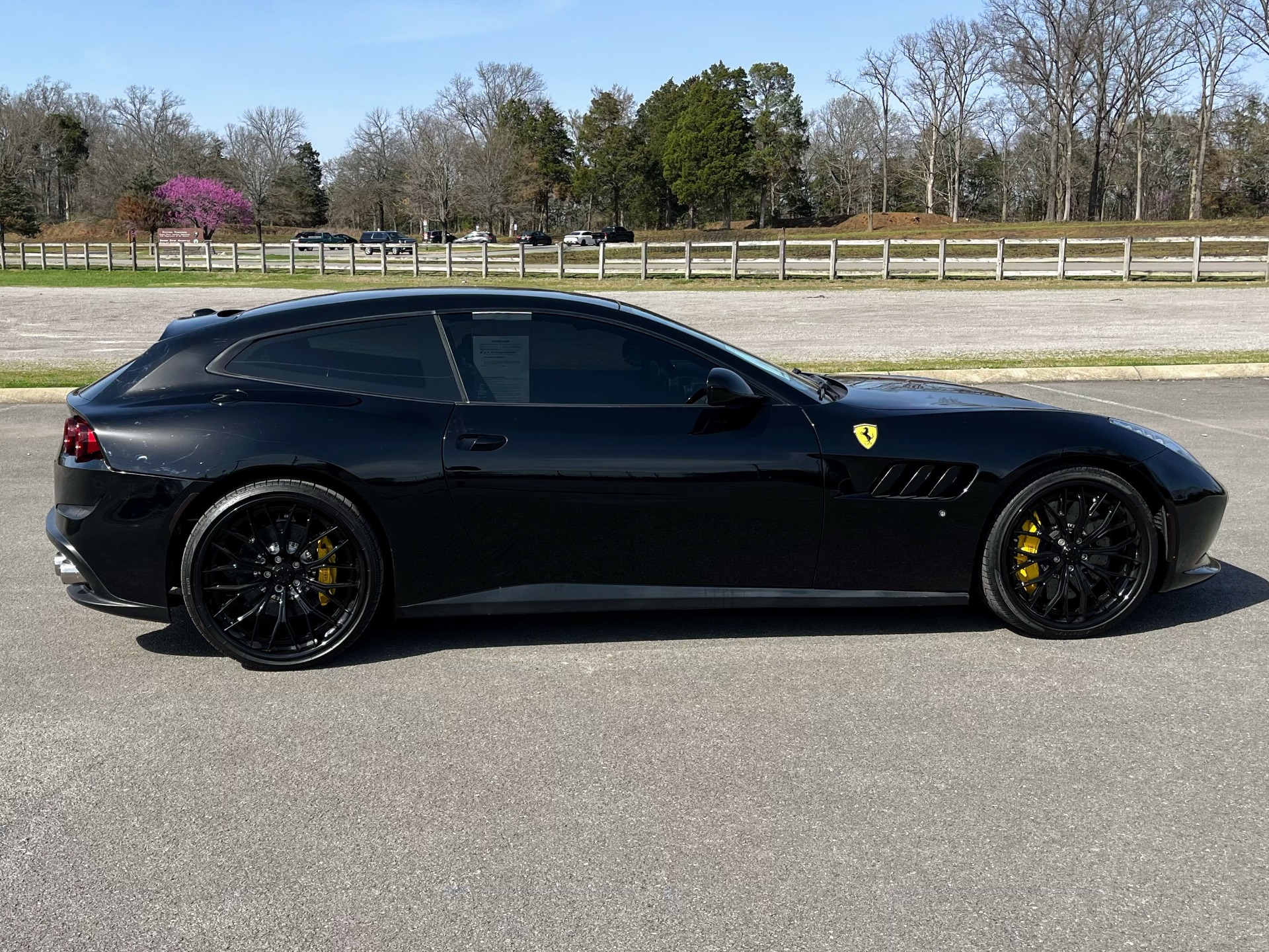2018 Ferrari GTC4 Base - Photo 8