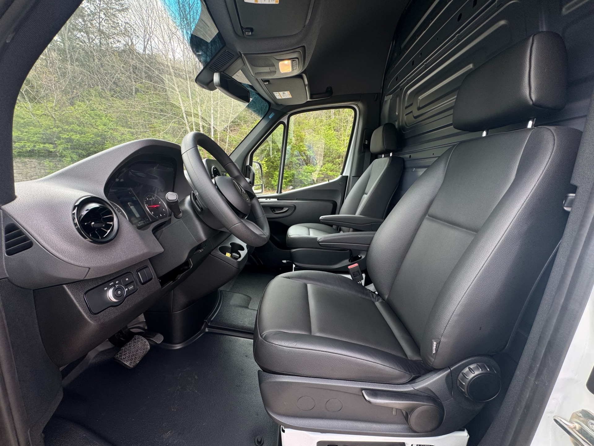 2025 Mercedes-Benz Sprinter Cargo Van Base - Photo 11
