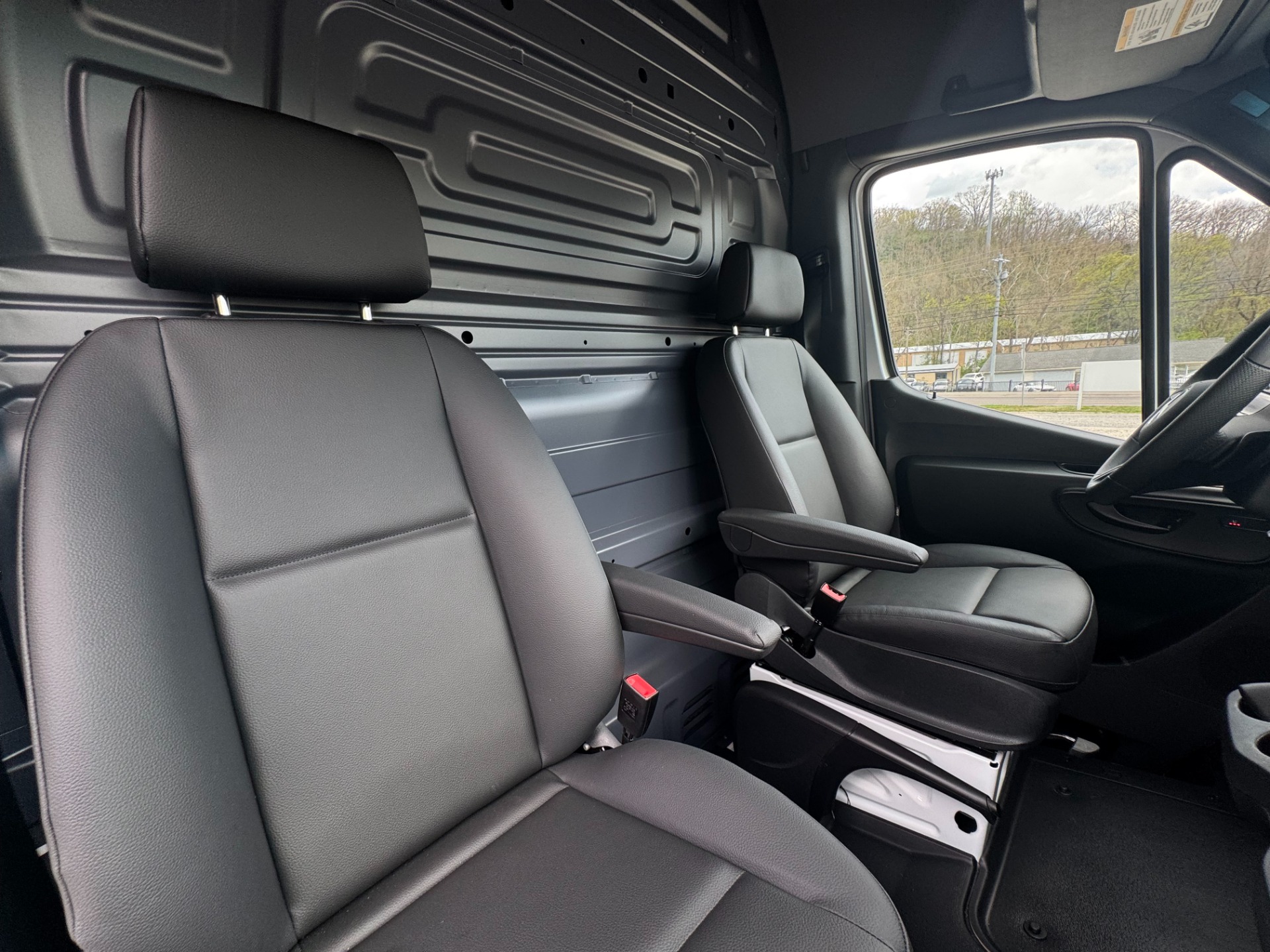 2025 Mercedes-Benz Sprinter Cargo Van Base - Photo 43