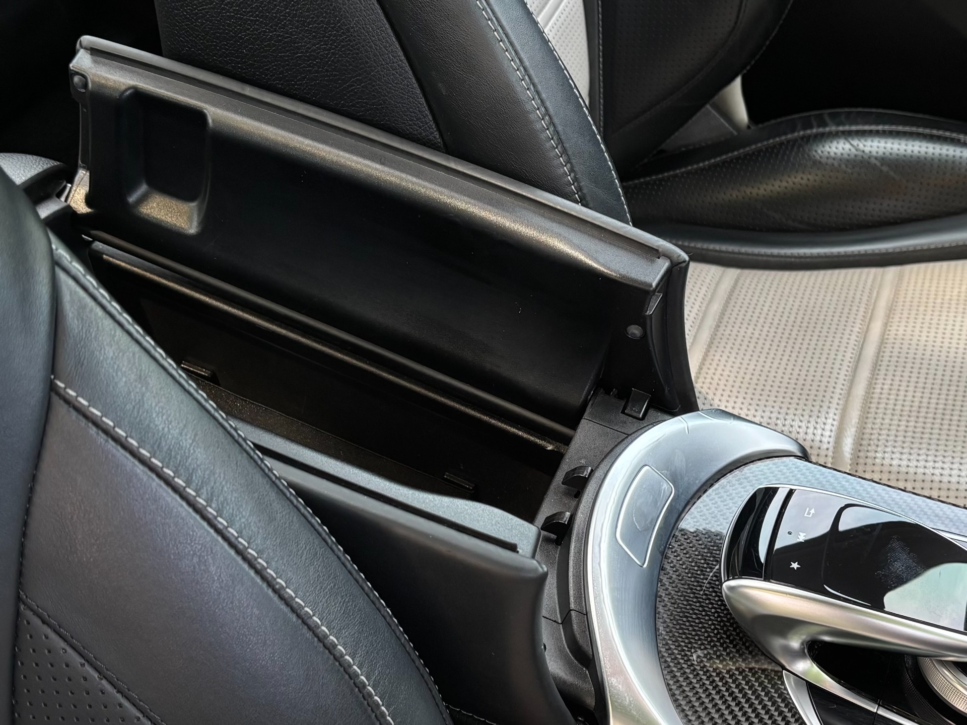 2018 Mercedes-Benz C-Class Sedan AMG C63 S - Photo 27