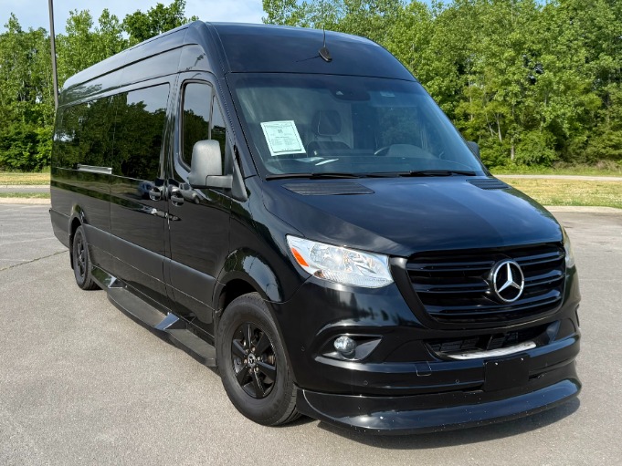 2022 Mercedes-Benz Sprinter Cargo Van Base