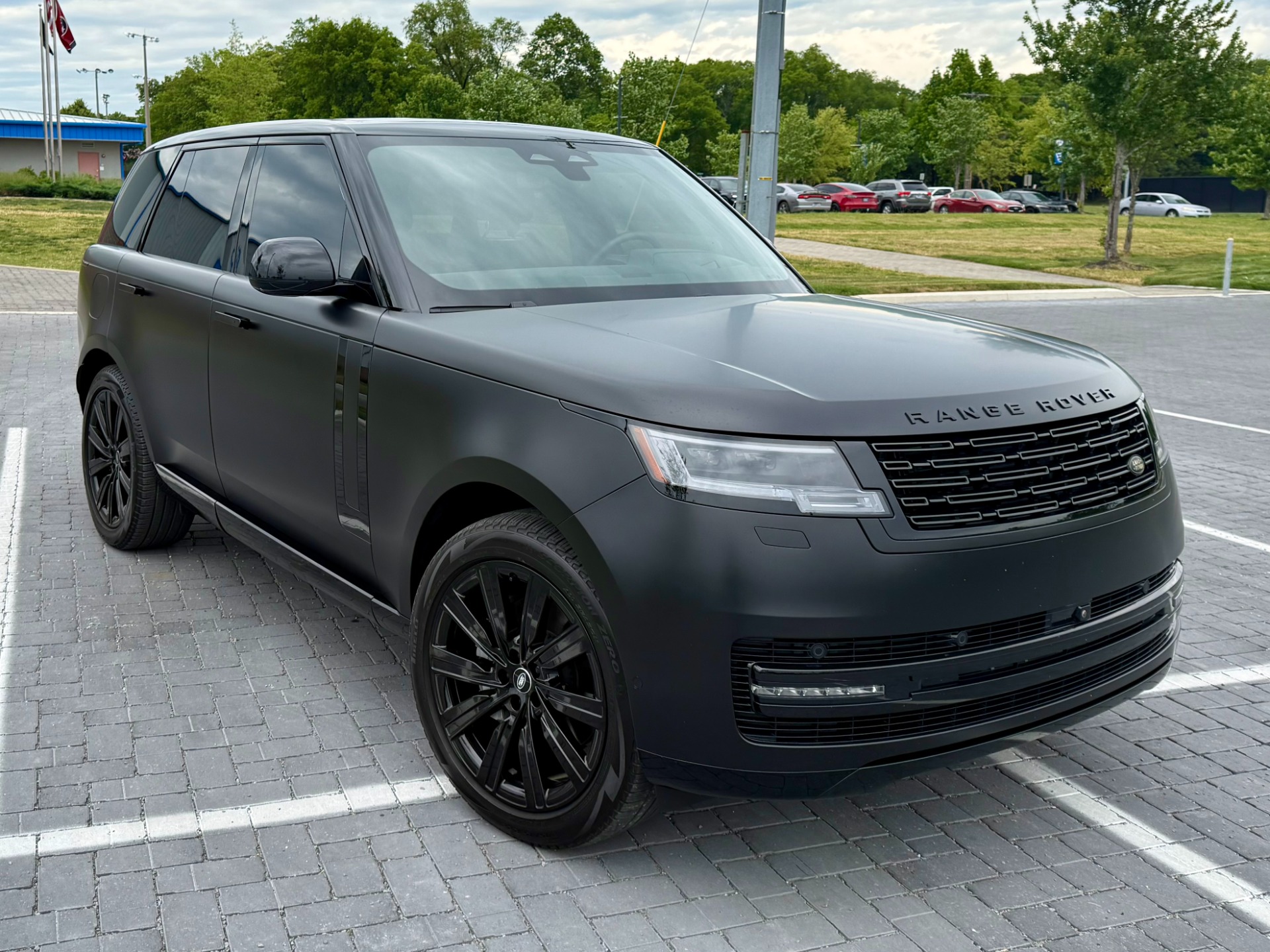 Used 2025 Land Rover Range Rover P400 SE w/ HUD, SHADOW PKG, HEATED ...