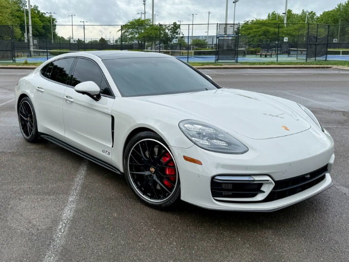 2022 Porsche Panamera GTS
