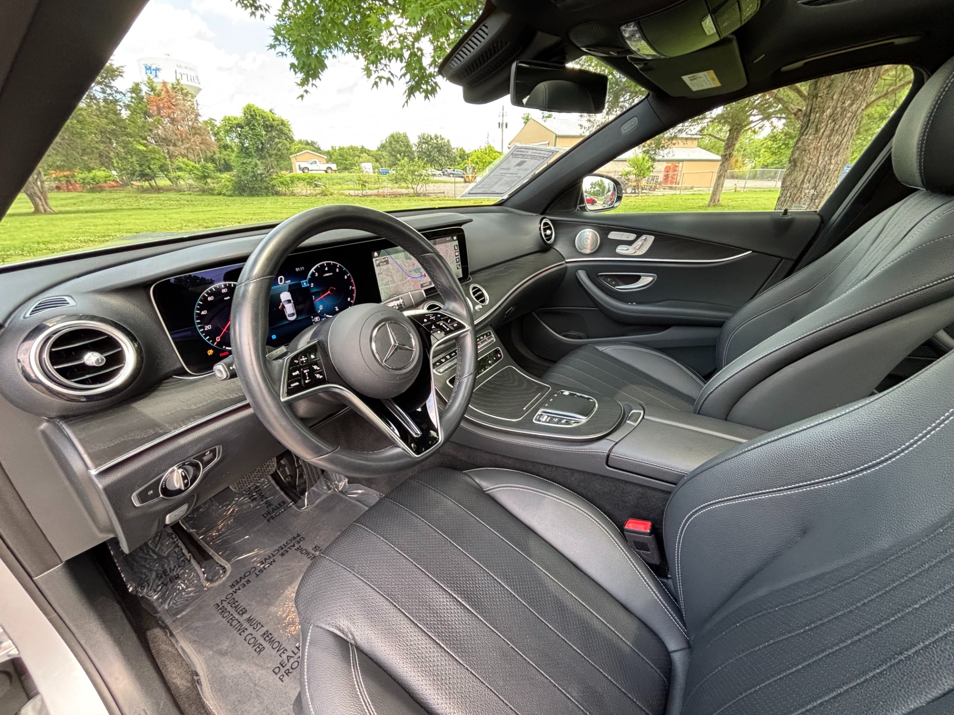 2022 Mercedes-Benz E-Class E350 - Photo 10