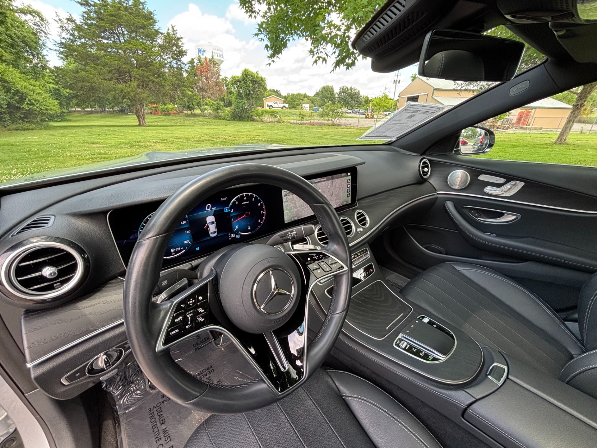 2022 Mercedes-Benz E-Class E350 - Photo 11