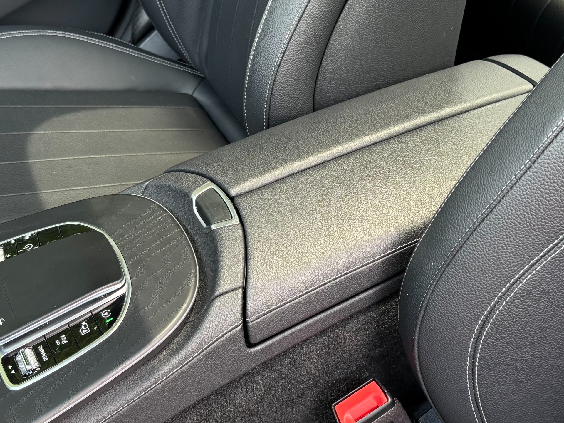 2022 Mercedes-Benz E-Class E350 - Photo 13