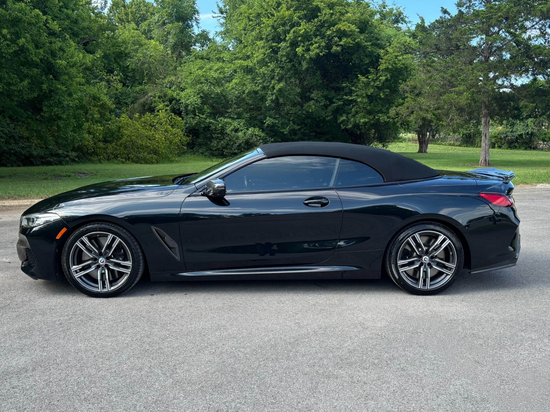2021 BMW 8 Series M850i - Photo 16
