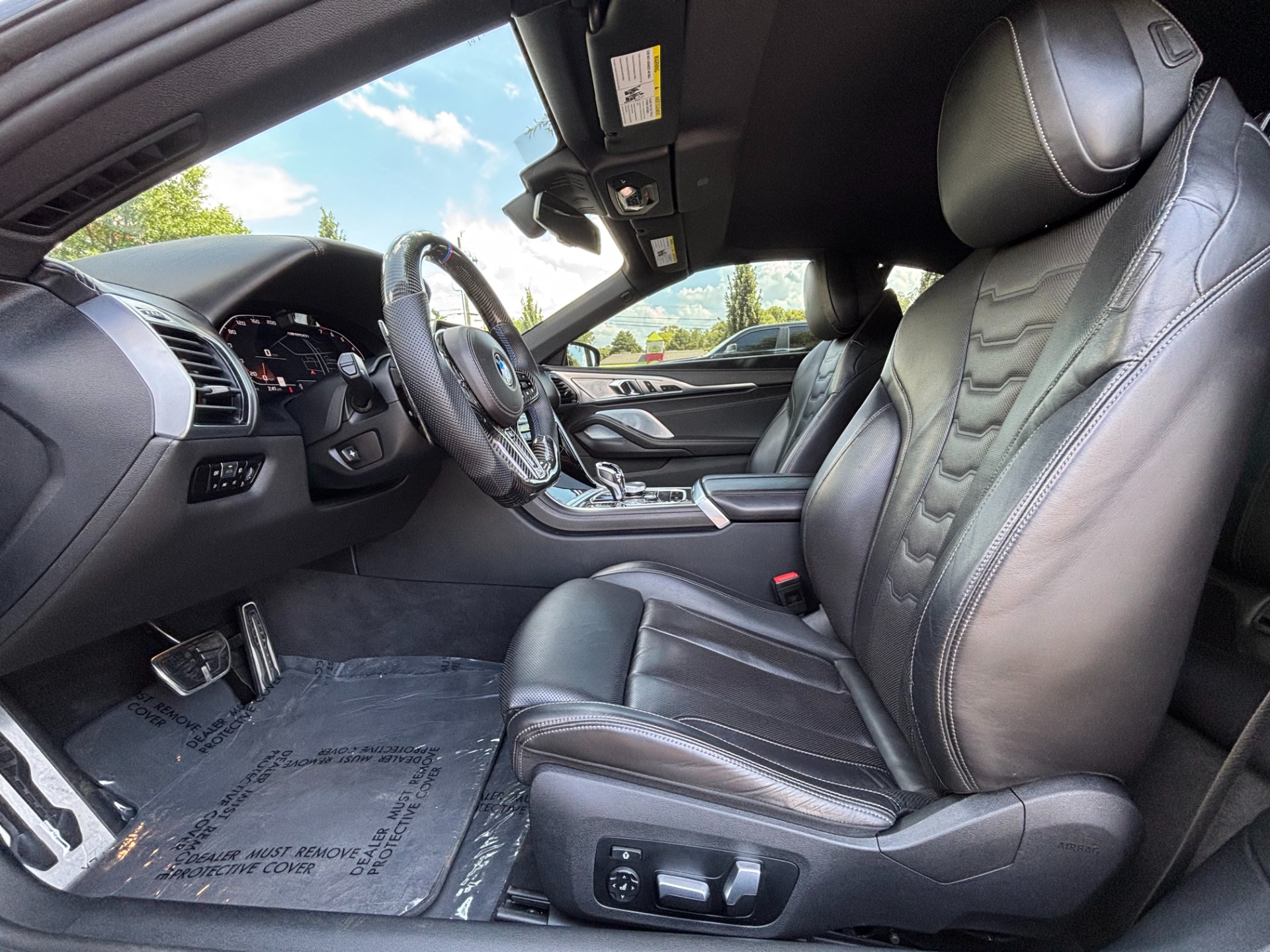 2021 BMW 8 Series M850i - Photo 25
