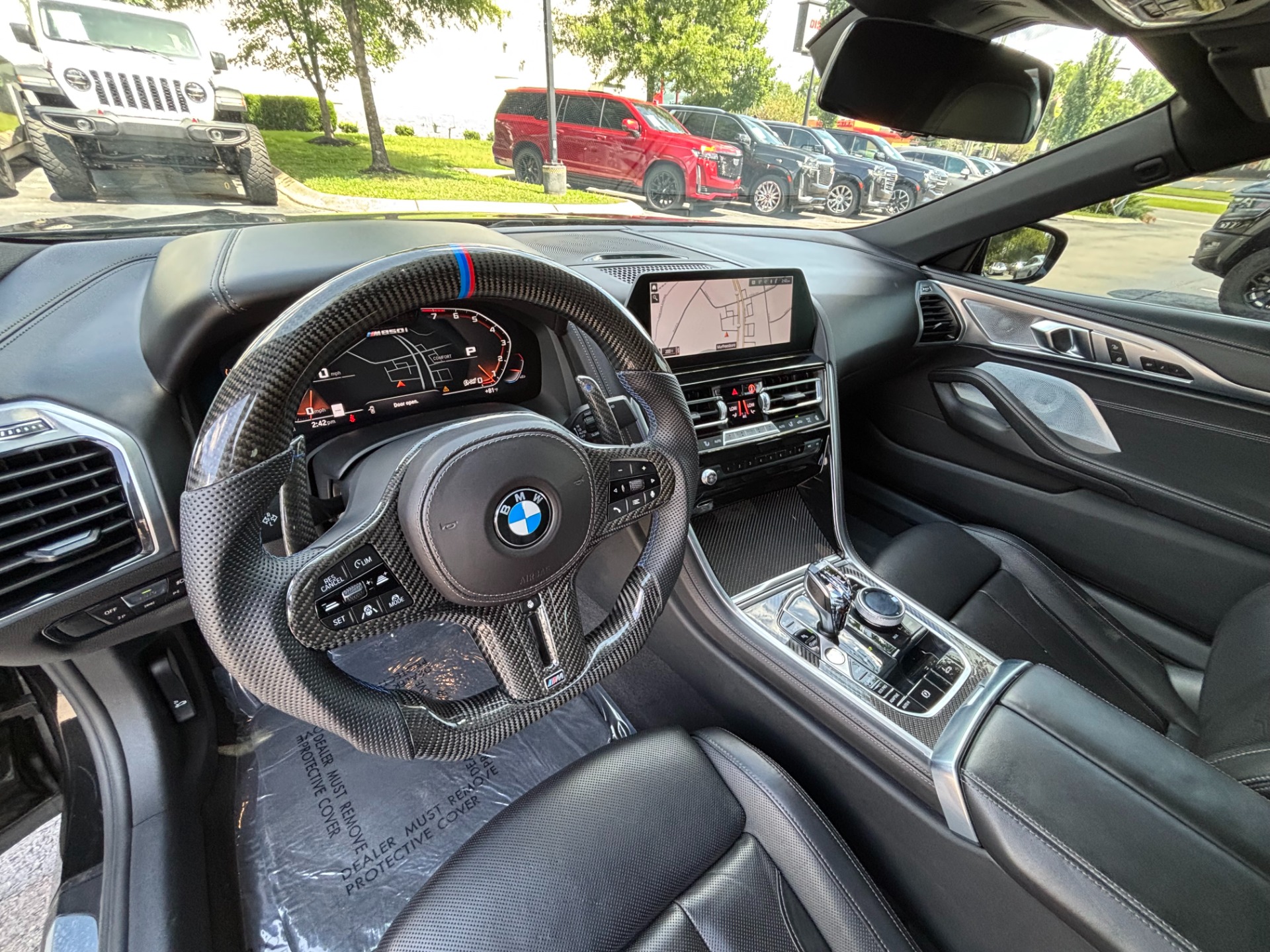 2021 BMW 8 Series M850i - Photo 28
