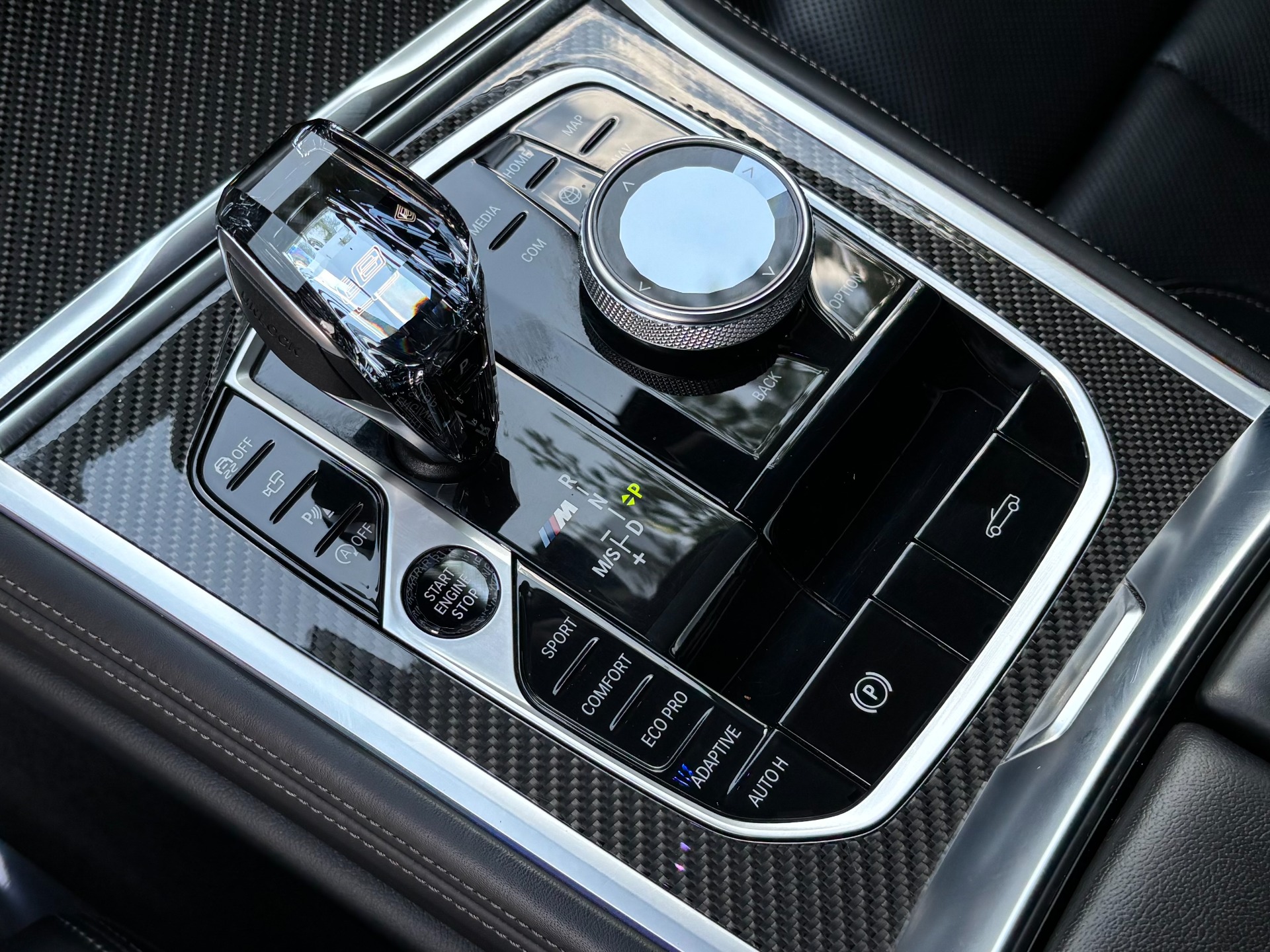 2021 BMW 8 Series M850i - Photo 31