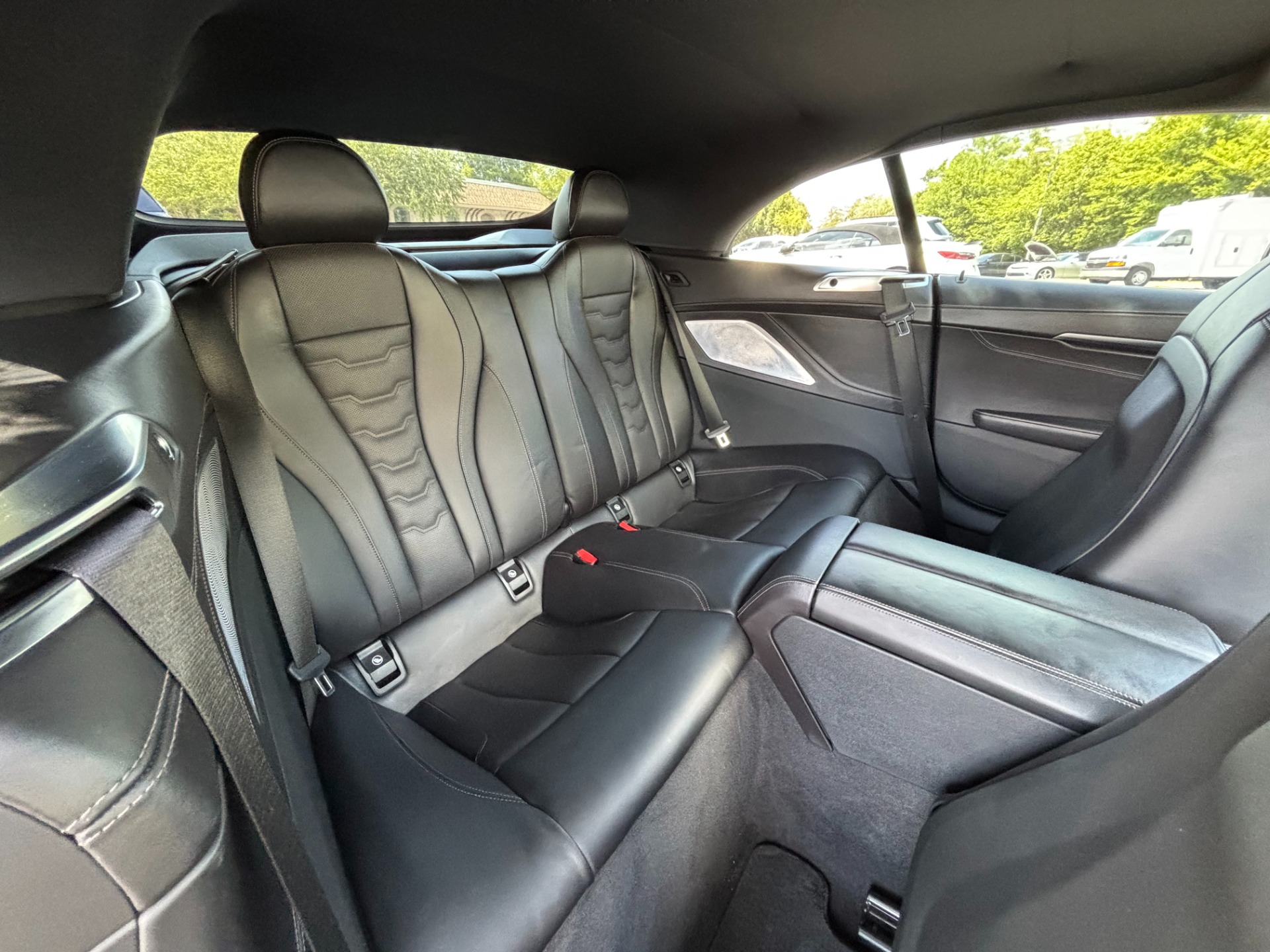 2021 BMW 8 Series M850i - Photo 37