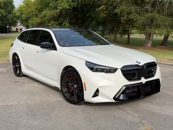 2025 BMW M5
