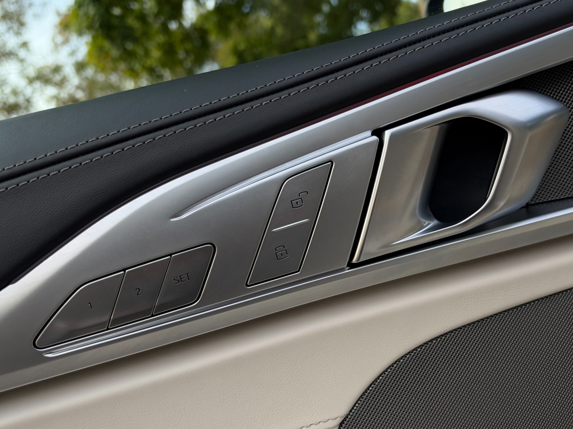2026 BMW 8 Series 840i - Photo 17