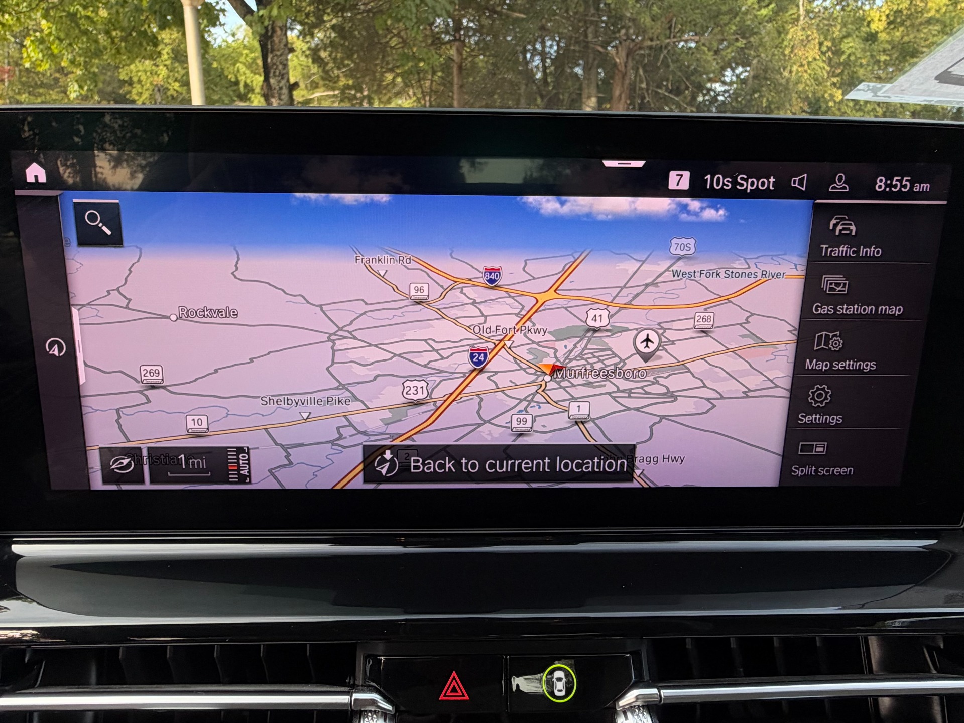 2026 BMW 8 Series 840i - Photo 26
