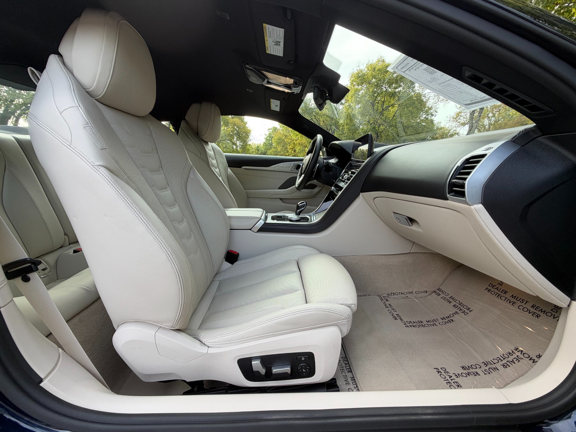 2026 BMW 8 Series 840i - Photo 33