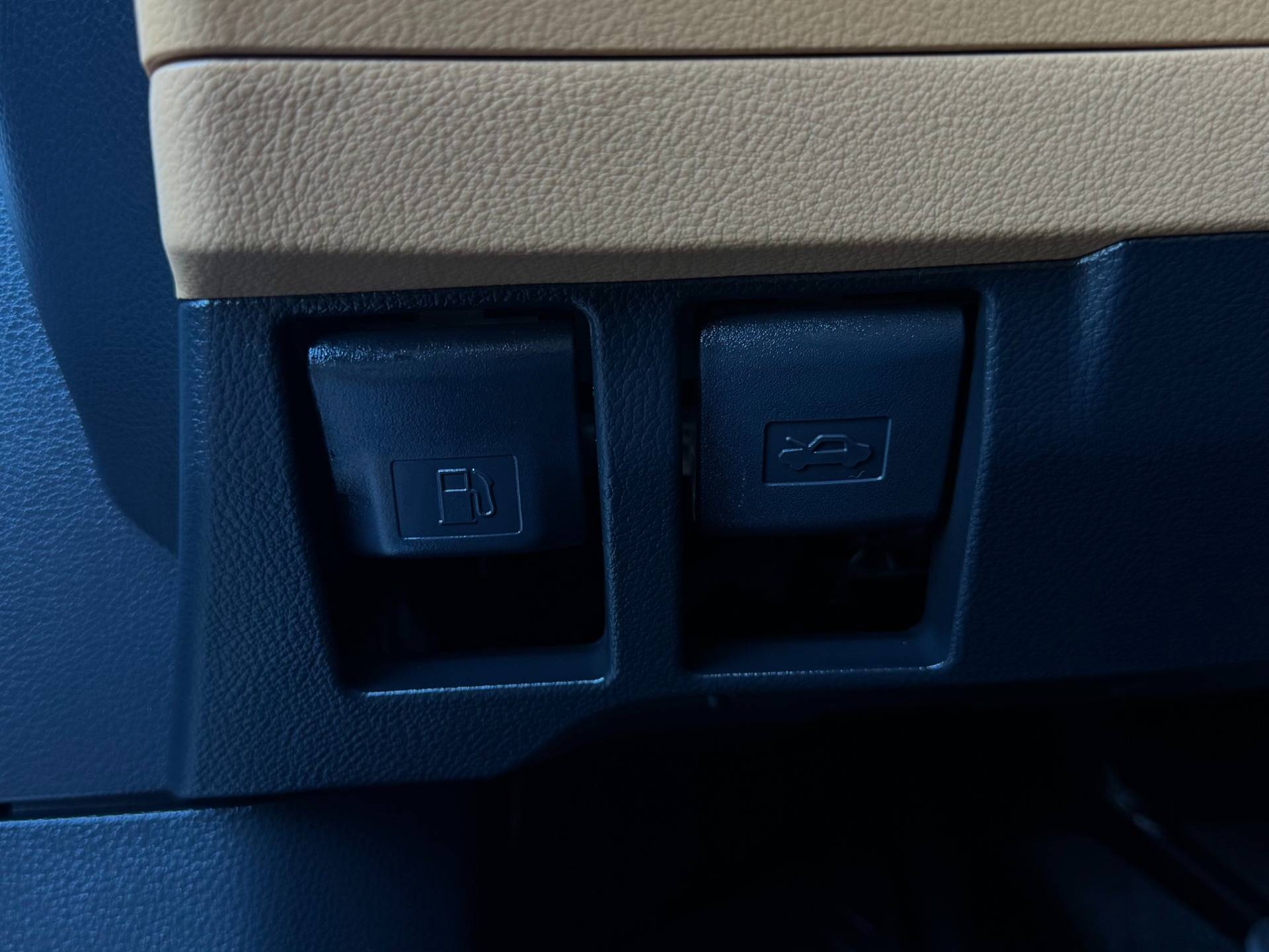2024 Lexus LX Luxury - Photo 18