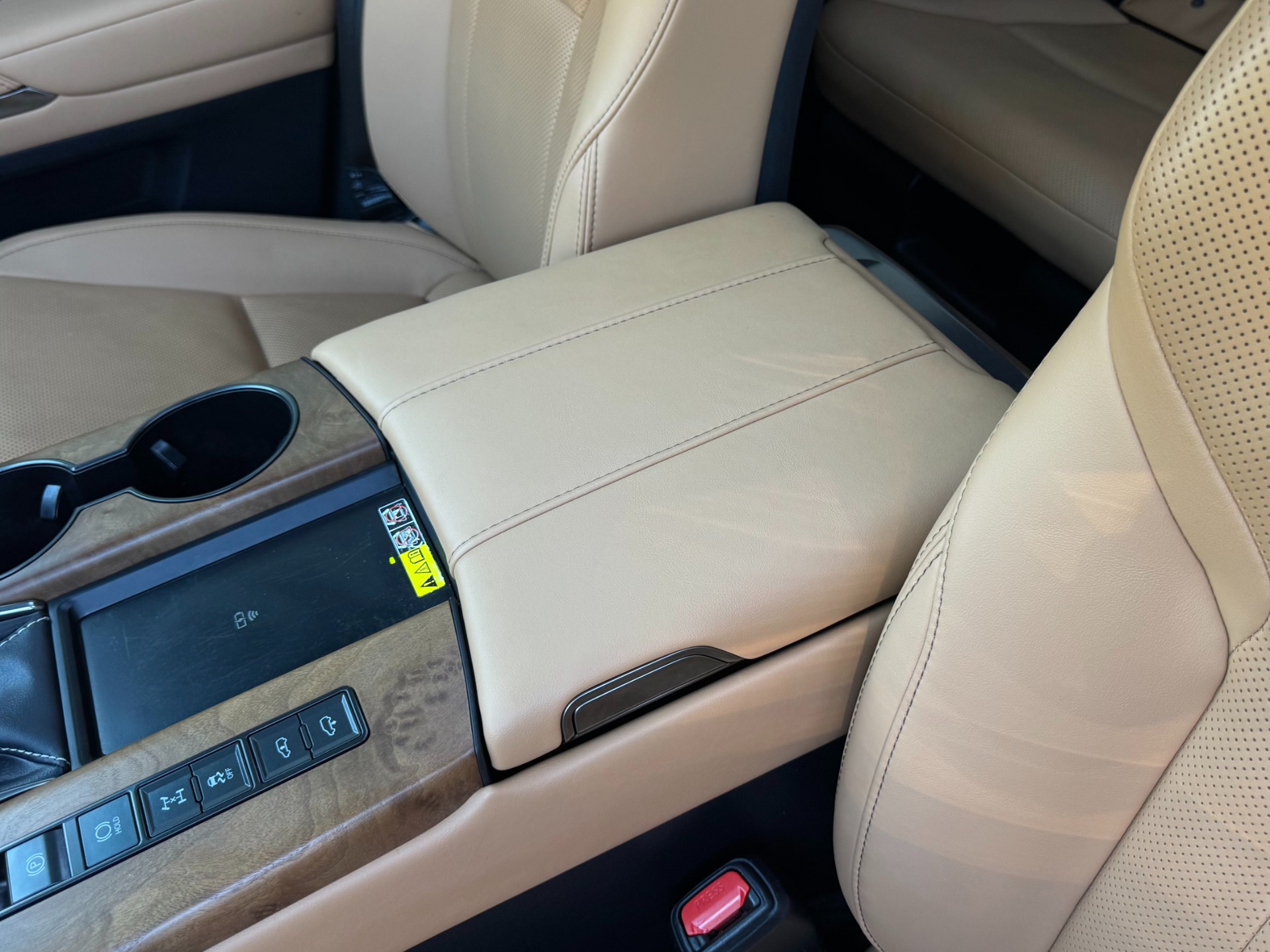 2024 Lexus LX Luxury - Photo 19
