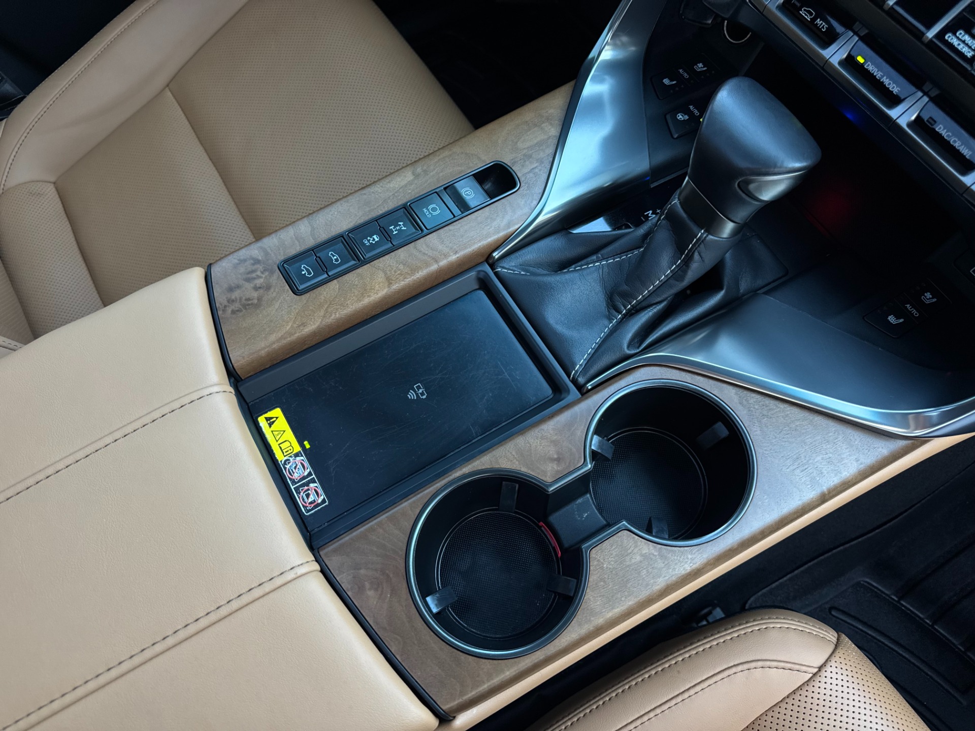 2024 Lexus LX Luxury - Photo 28