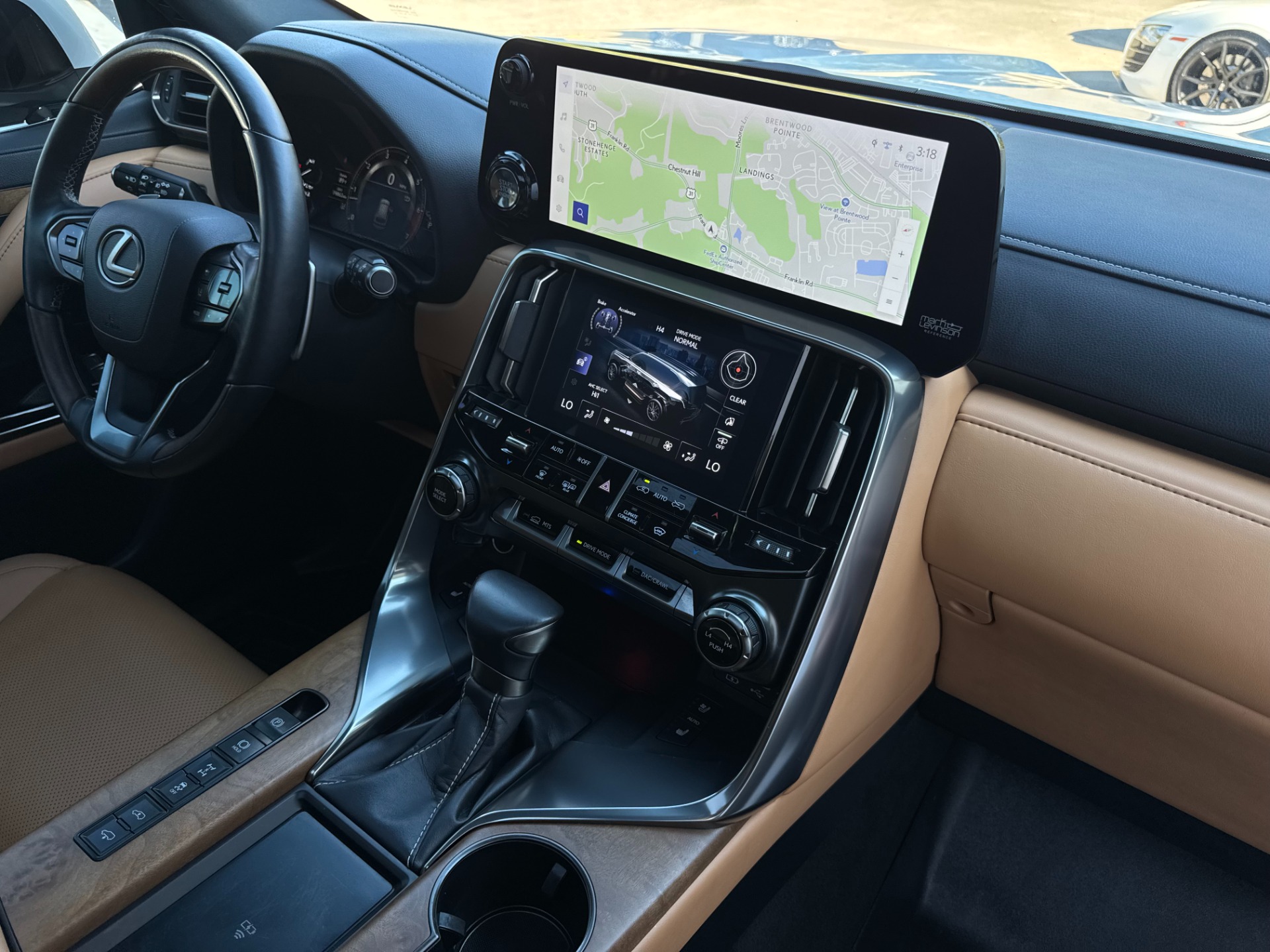 2024 Lexus LX Luxury - Photo 29