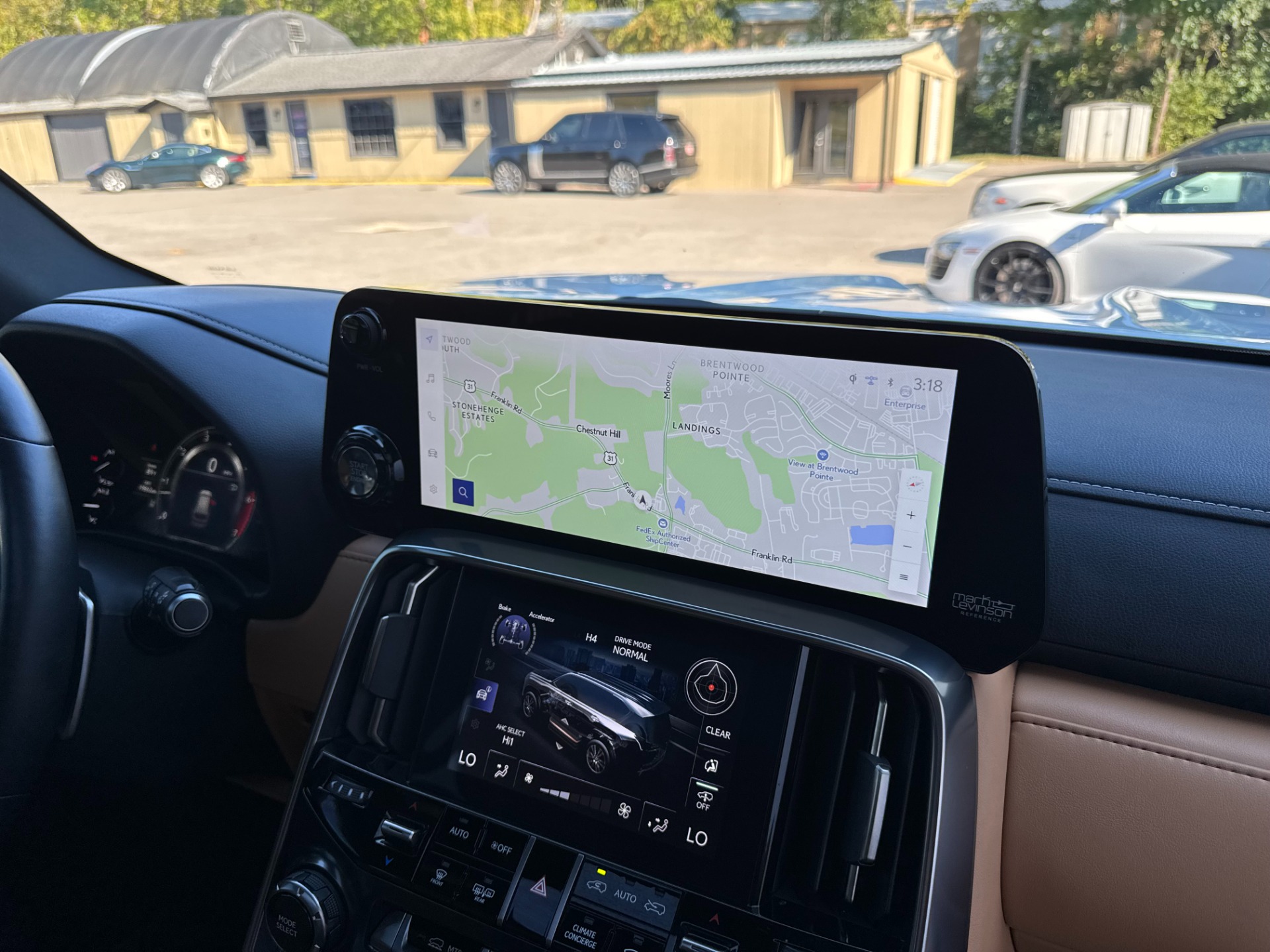 2024 Lexus LX Luxury - Photo 32
