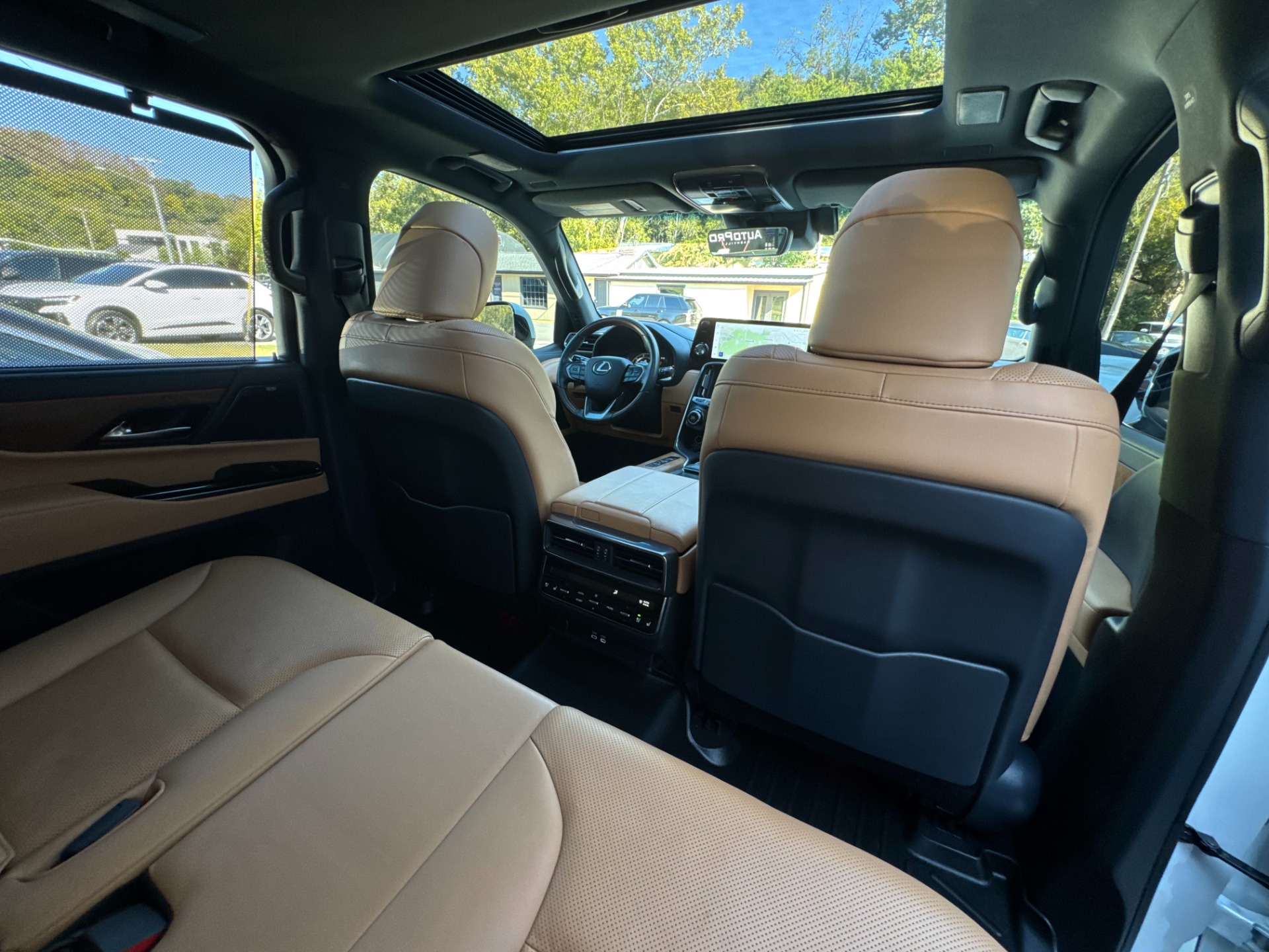 2024 Lexus LX Luxury - Photo 37