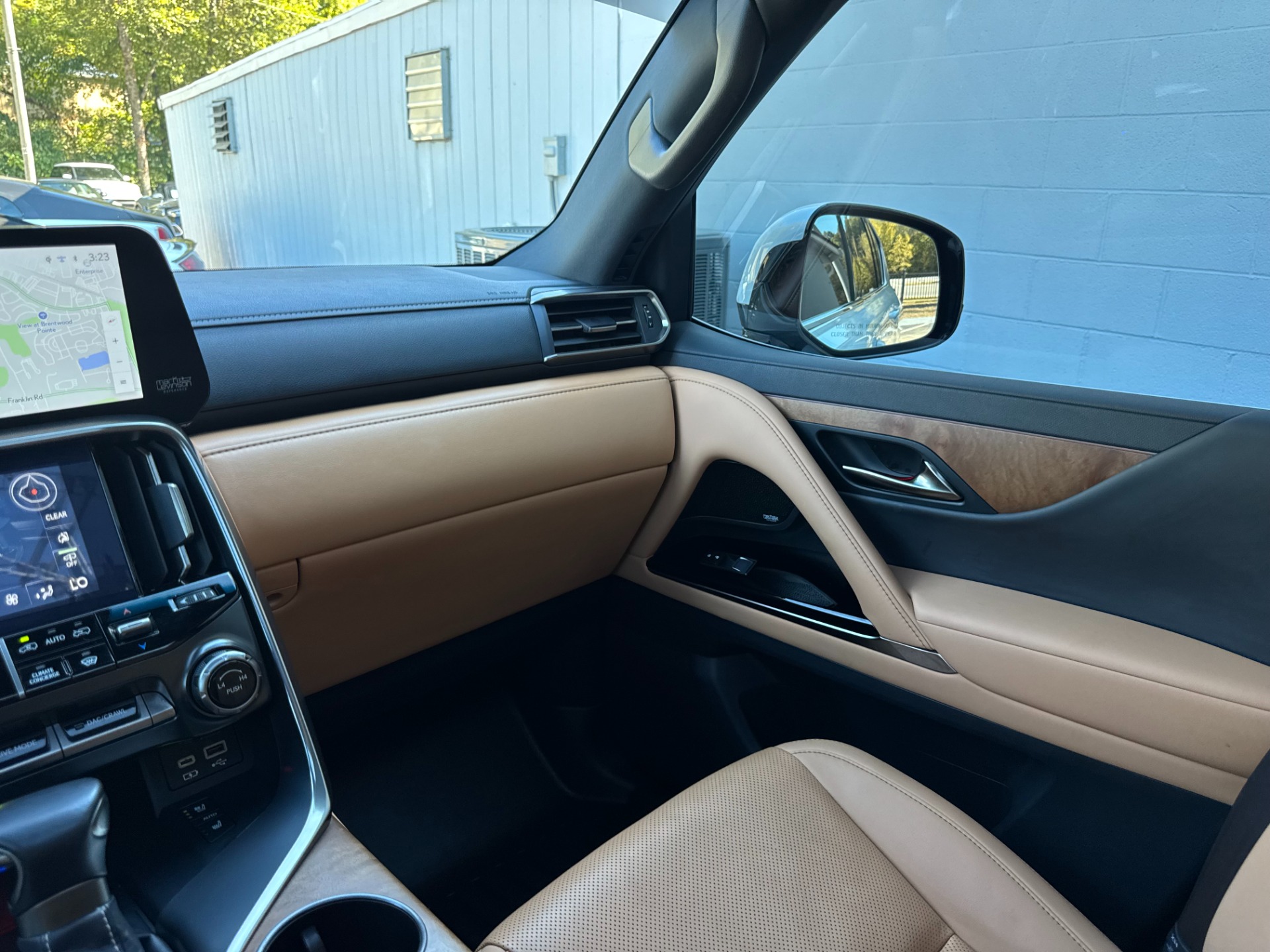 2024 Lexus LX Luxury - Photo 64